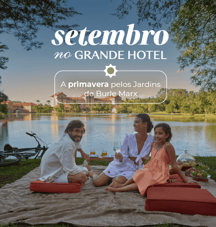 familia fazendo piquenique