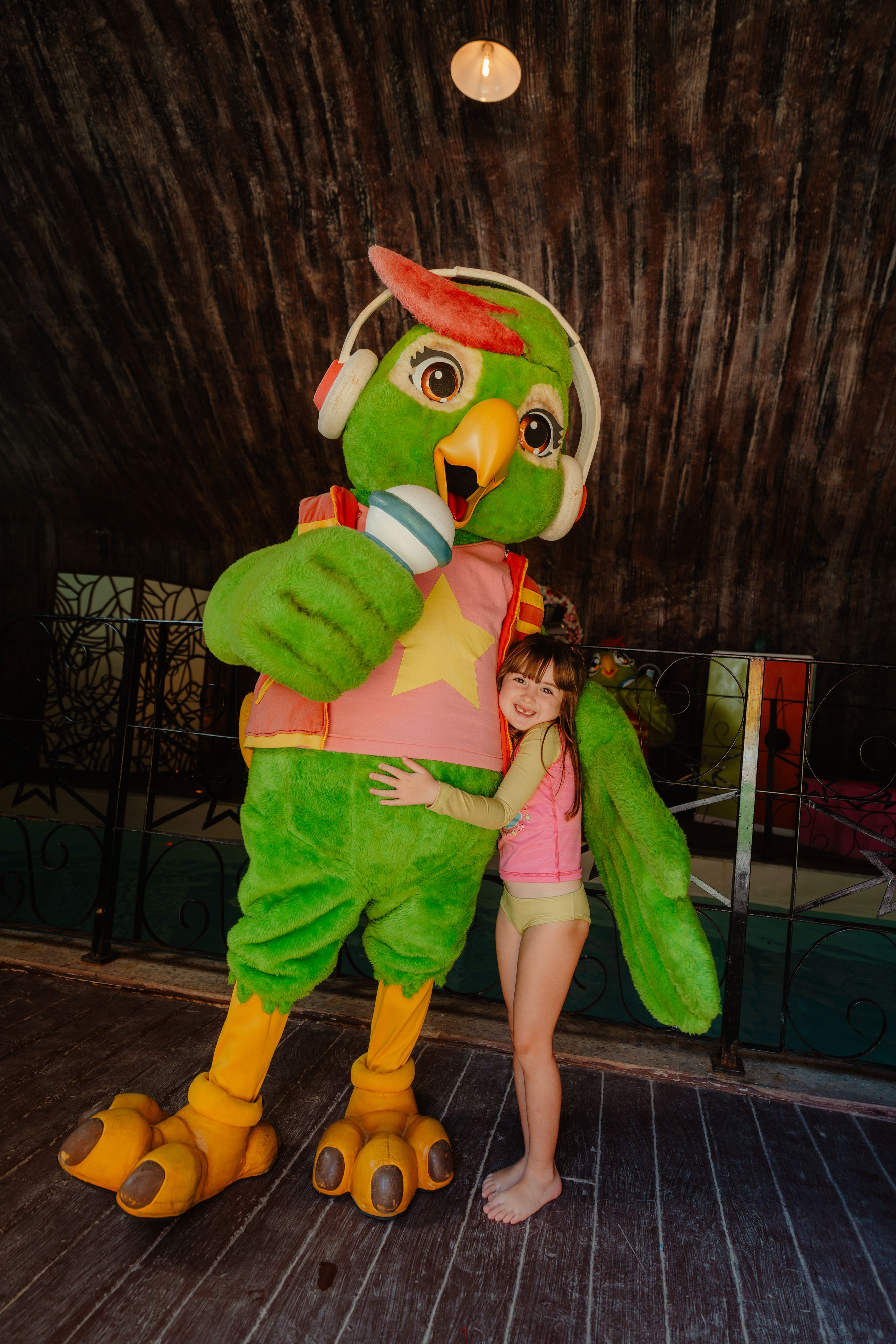 menina com a falamansa